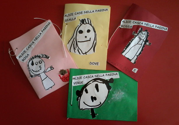 Alice cade nelle pagine colorate